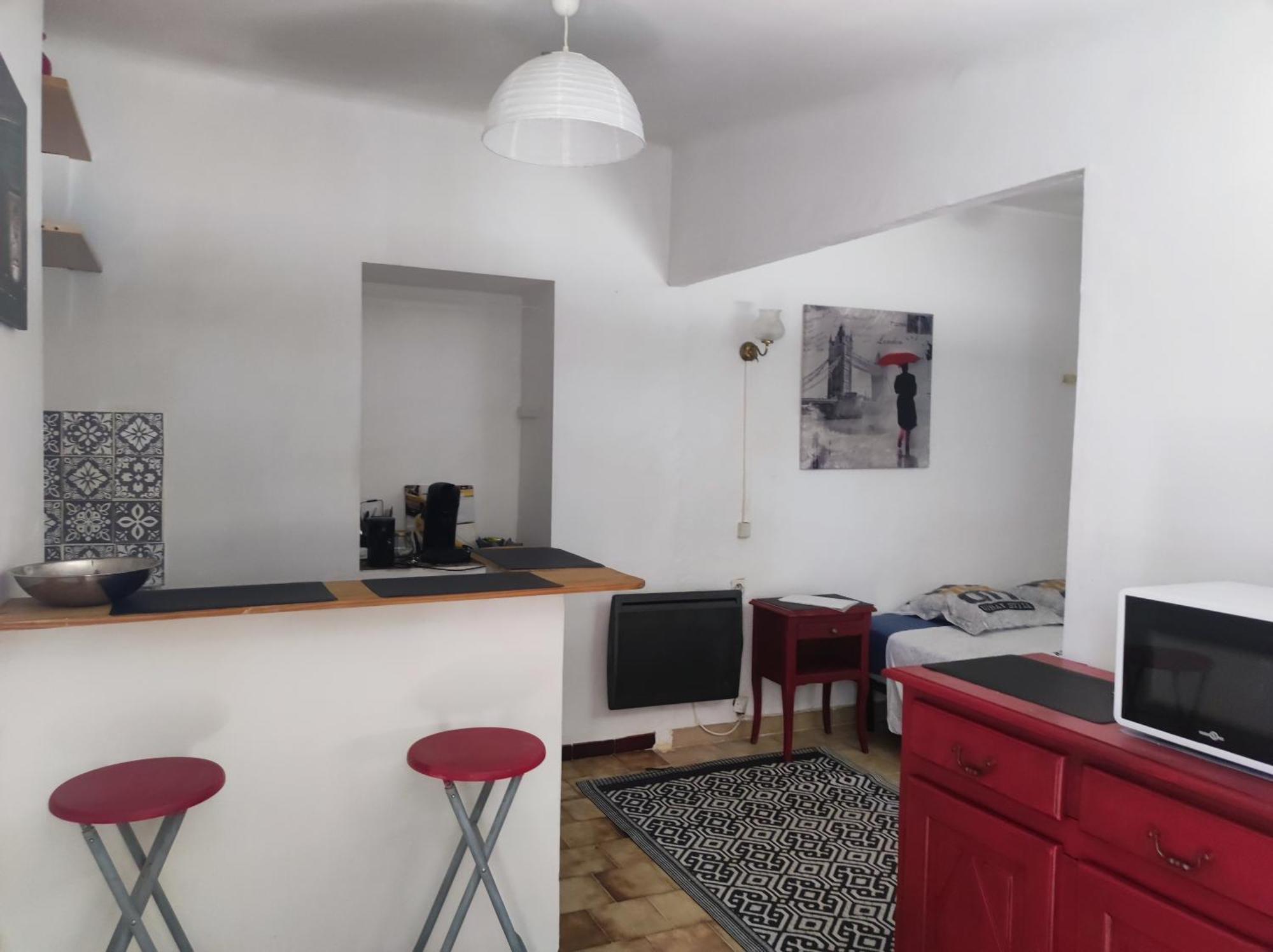 Apartamento Ingrid Mary Nimes Habitación foto