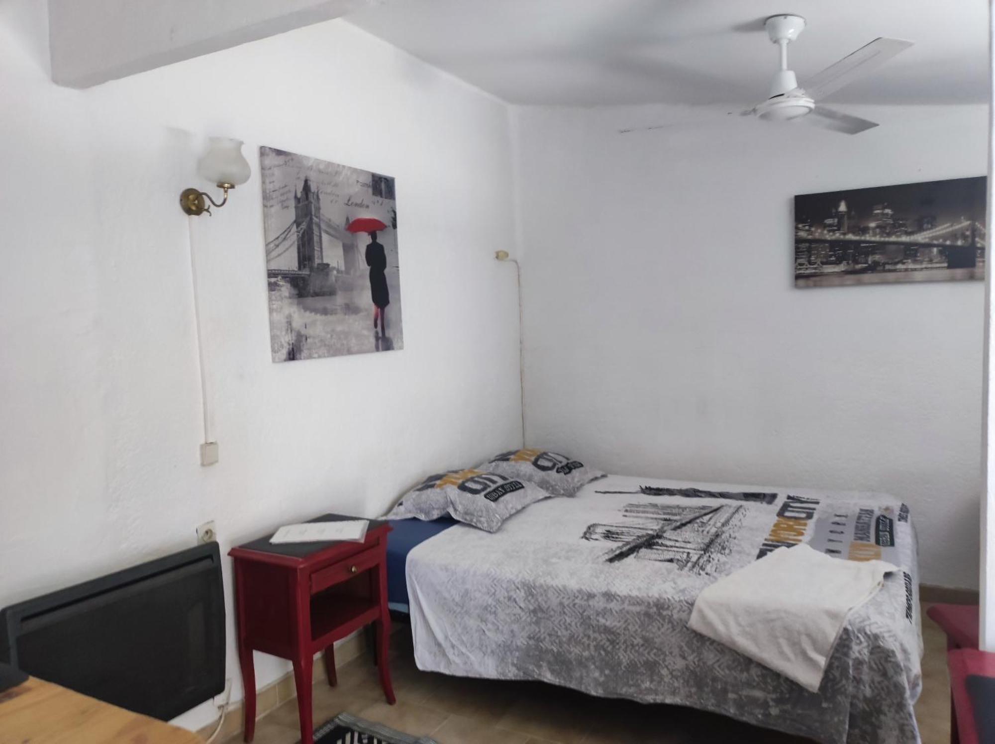 Apartamento Ingrid Mary Nimes Habitación foto